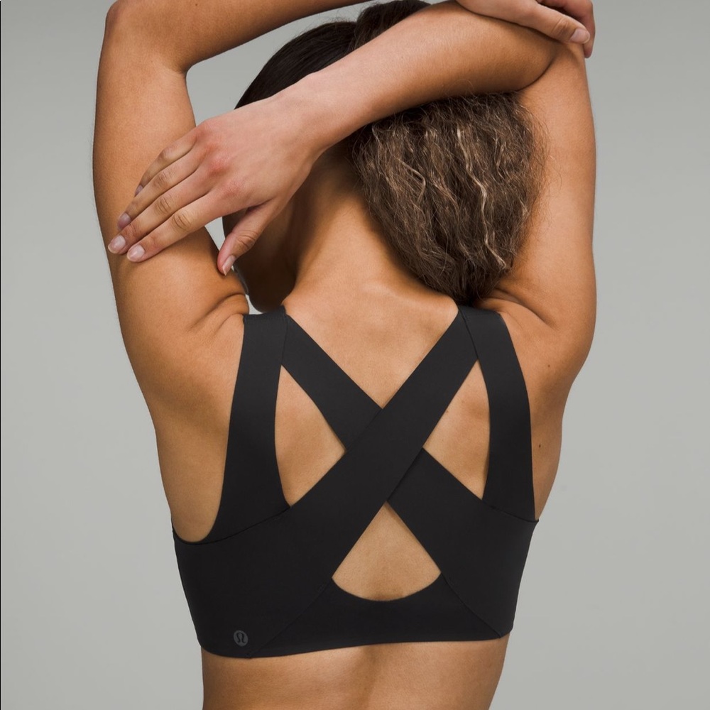 Lululemon “Enlite” Bra